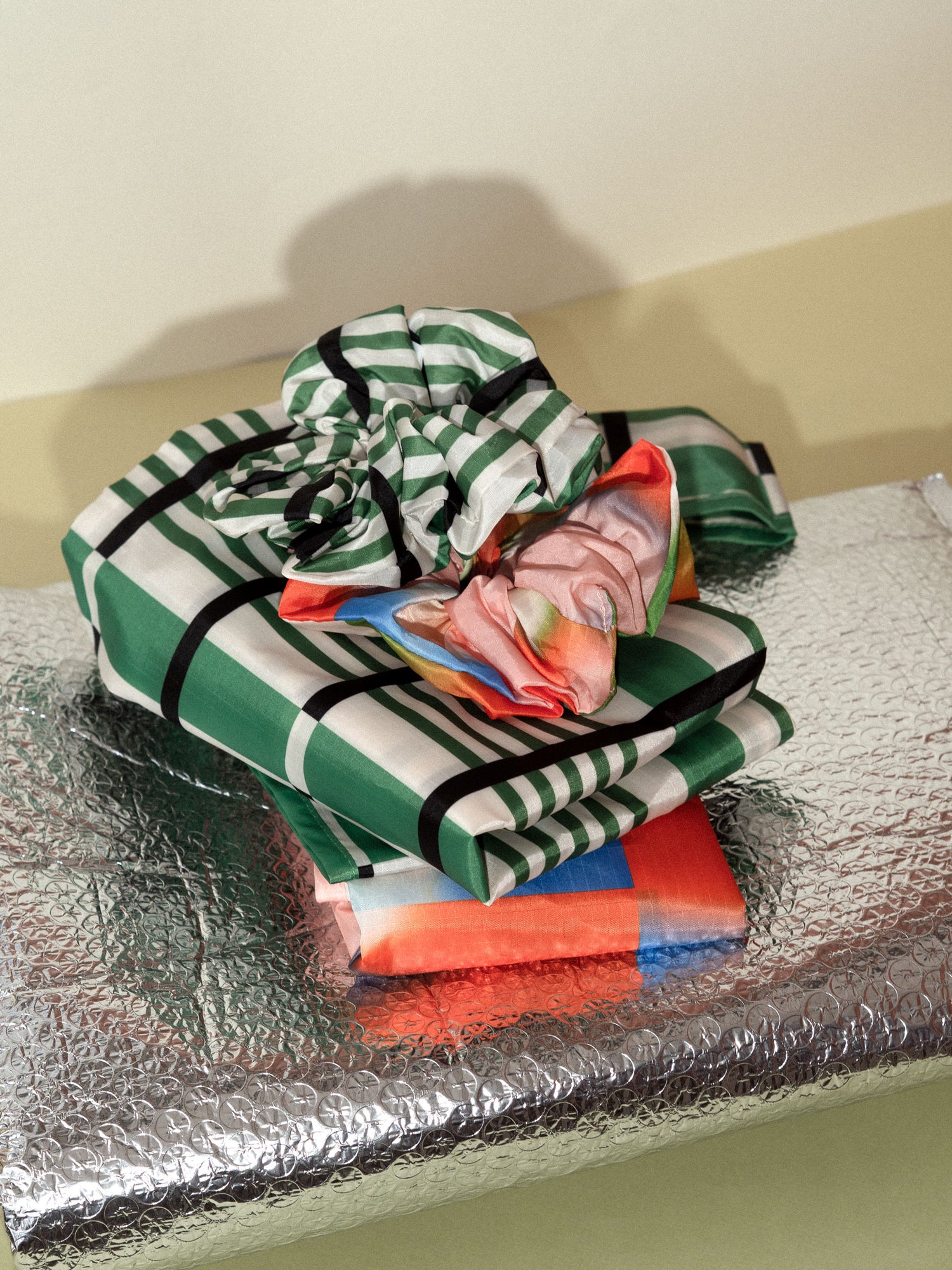 Etc.Store - Romy Shopper Bag in Mixer