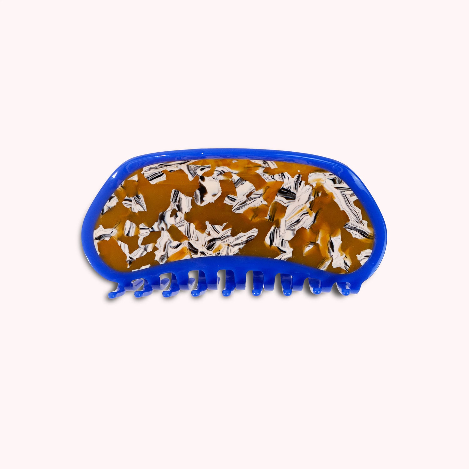 Etc.Store - Margo Large Claw in Blue / Latte