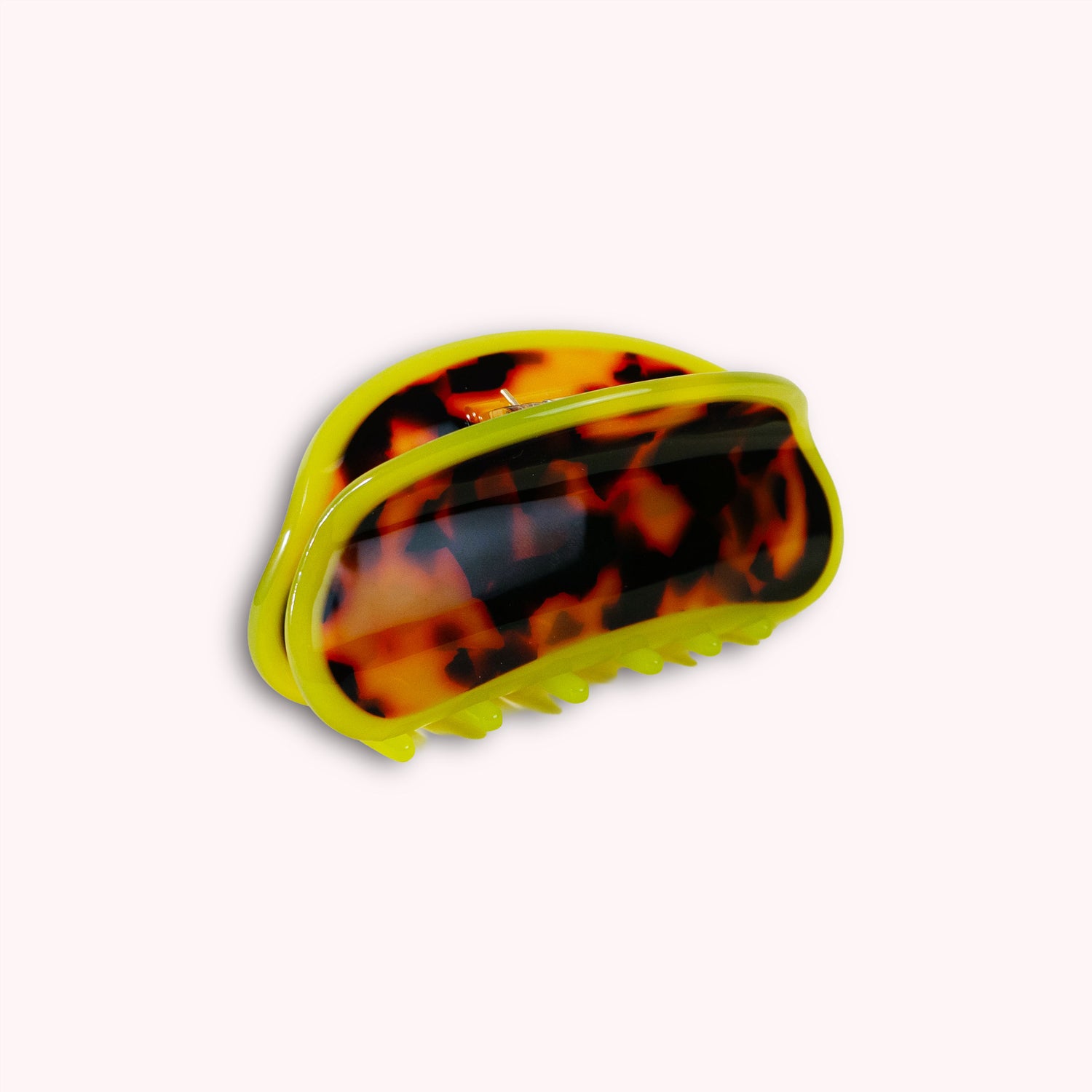 Etc.Store - Luella Medium Hair Claw in Passionfruit